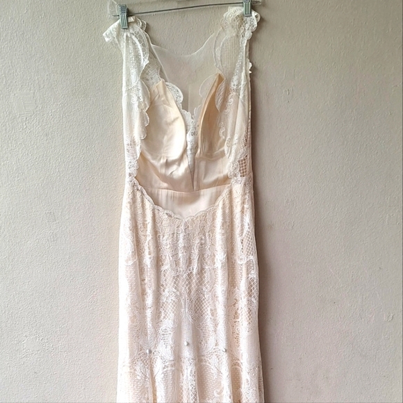 Watters Brides Beige Strap Sleeveless Women's Wedding Dress Size 10 - Picture 5 of 12